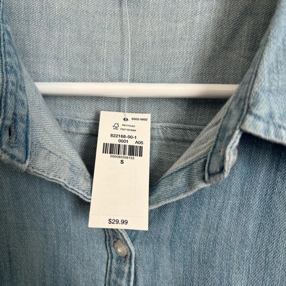 Chambray button up - Picture 2 of 2